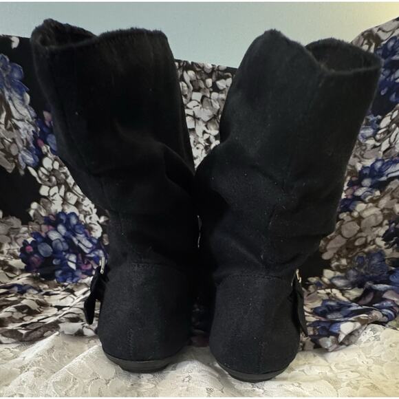 Rampage Bielson Black Slip On Booties, Ankle, Faux Suede, Buckle, 8.5 - Picture 4 of 7